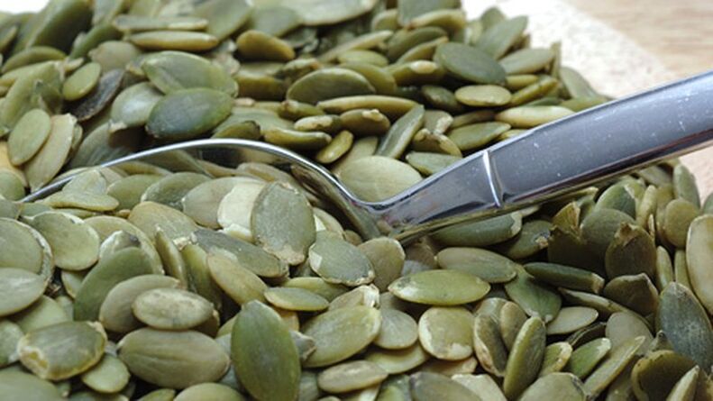 Засоби від простатиту готують з очищеного та просушеного насіння гарбуза